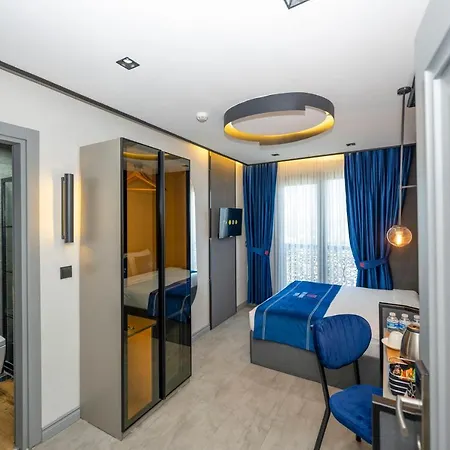 The Private Airport Hotel 3*