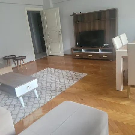 3 Eme Etage Ortakoey No 5 *
