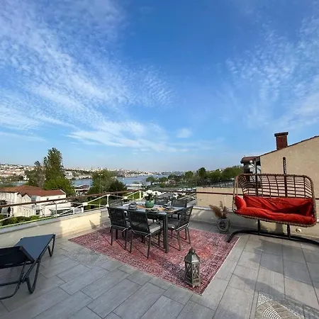 Waterfront Tiny House Bosphorus With Exceptional Terrace Apartment