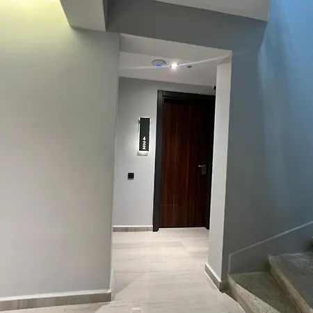 Golden Stone Hotel