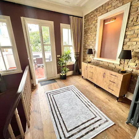 Olivera Suites Balat Homestay