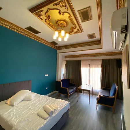 Yali Hotel *
