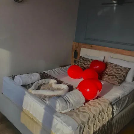 Newalla Old 5* Стамбул