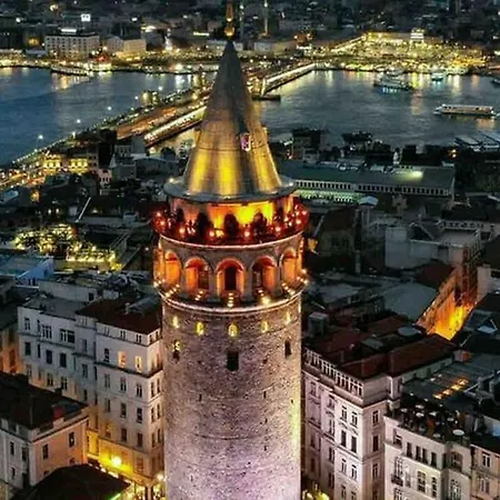 Historical Comfy Flat In Beyoglu Tophane, Galata Apartamento Estambul
