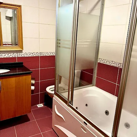 Grand Papirus Hotel 3*