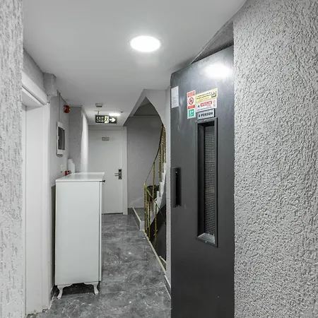 瑟克奇家庭酒店 酒店 3*