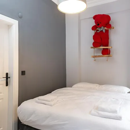 La Gardenia : 4br With Private Garden Istanbul