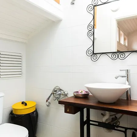 La Gardenia : 4br With Private Garden Villa *
