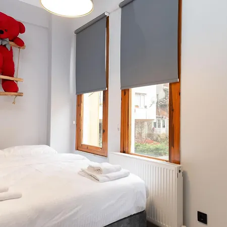 Villa La Gardenia : 4br With Private Garden Istanbul