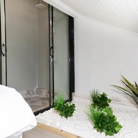 La Gardenia : 4br With Private Garden Istanbul
