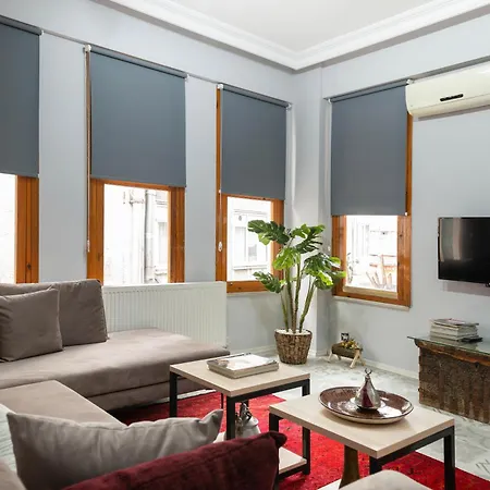 Villa La Gardenia : 4br With Private Garden