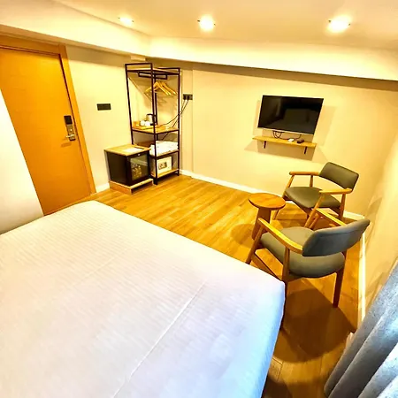 Reexe Hotel *
