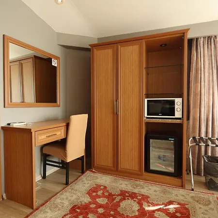 Tashkonak Hotel