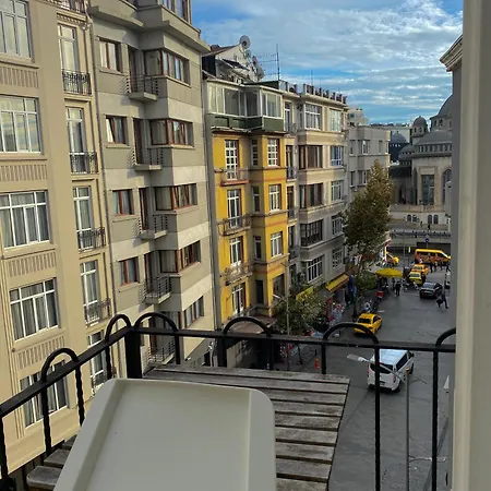 Cordis Apartment