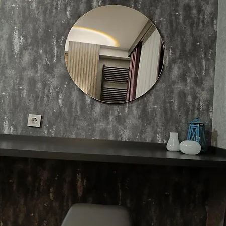 Nomad Hub 3*