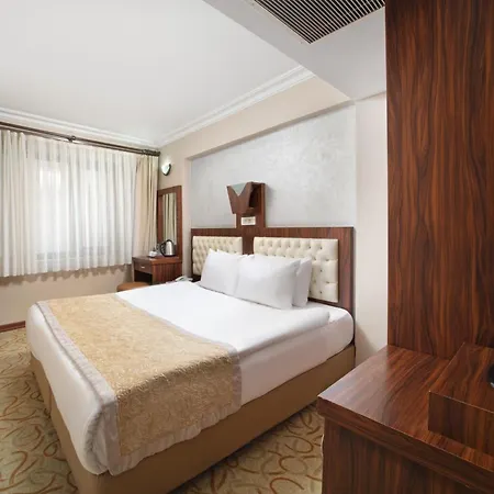 Elan Pera 3* Estambul