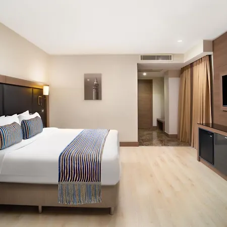 Tryp By Wyndham Sisli Отель 4*