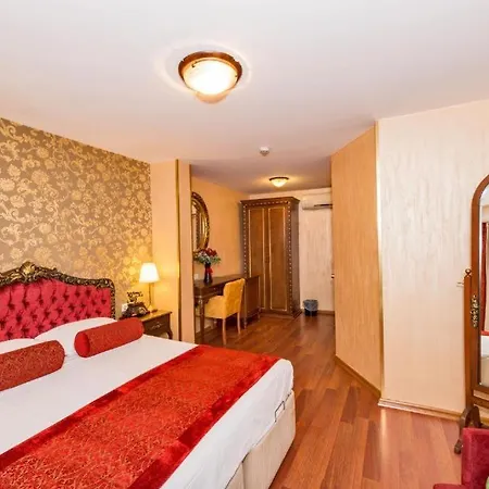 Hotel Santa Hill 3*