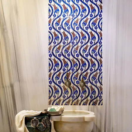 Atro Hotel 4*