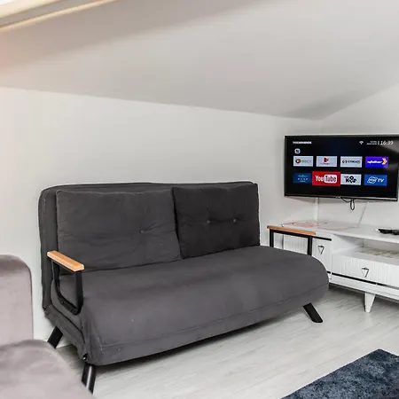 Homestay Dach Wochnung Mit Terrasse Istanbul
