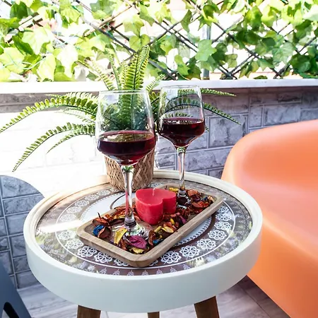 Dach Wochnung Mit Terrasse Homestay *