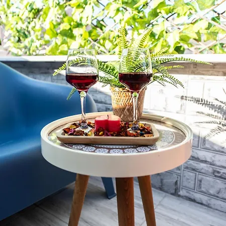 Dach Wochnung Mit Terrasse *