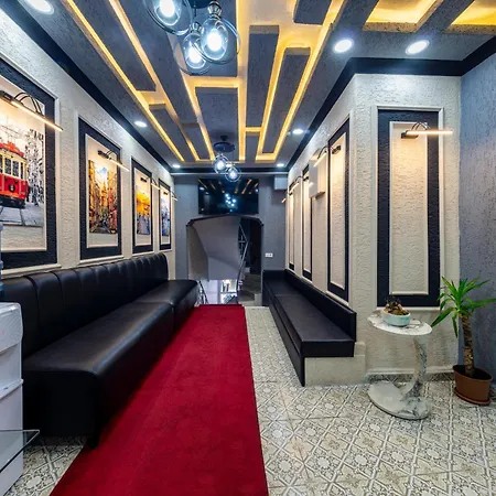 מלון Palace 3*
