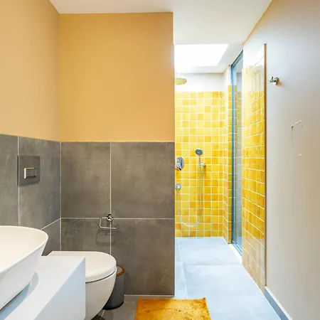 Comfortable With Private Terrace 伊斯坦布尔