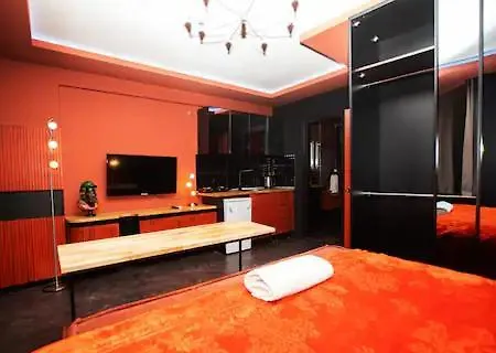 Black Mansion *