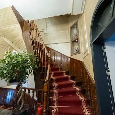 Solomon's Mansion *