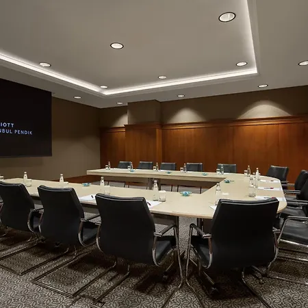מלון Marriott Pendik 5*