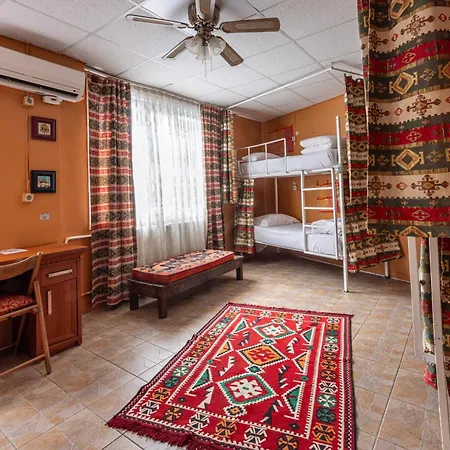 Hostel Bahaus *
