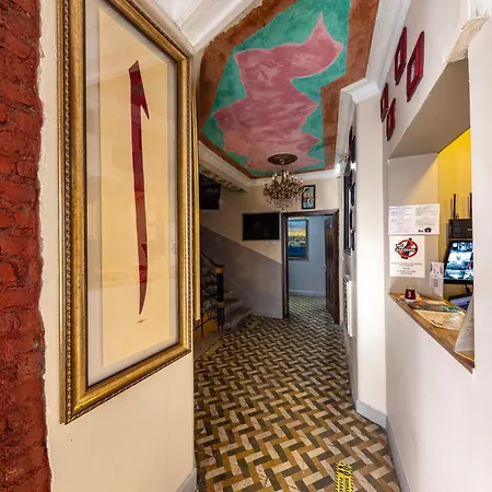 Bahaus Hostel