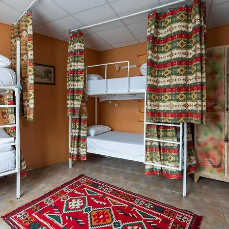 Bahaus * Istanbulská provincie
