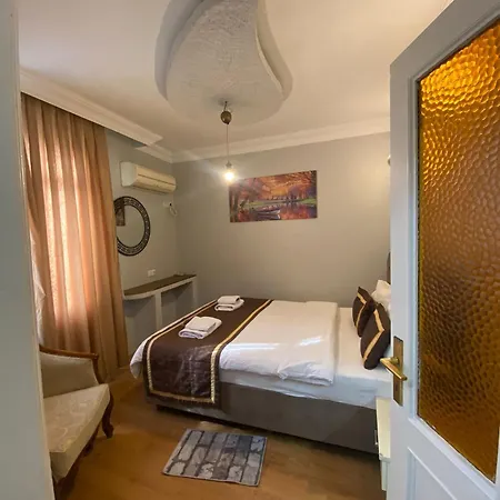 Ramo's Aparatments &