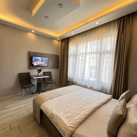 Hotel Taksim Brand *