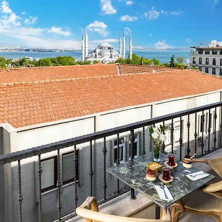 Rast Sultanahmet 4*