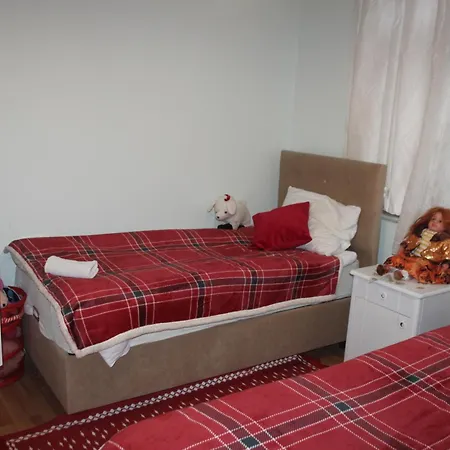 Apartment Two Bedroom Flat In The Garden At The Bosphorus *