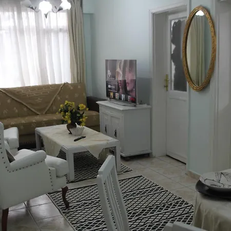 Two Bedroom Flat In The Garden At The Bosphorus Istanbul
