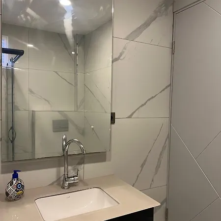 Fatihte Ulasima Yakin 3+1 Apartment *