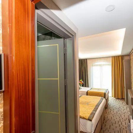 Hotel Nobel 2 Istanboel