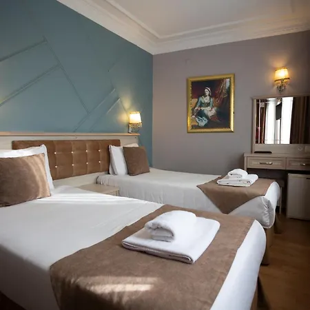 Tashkonak Hotel 3*