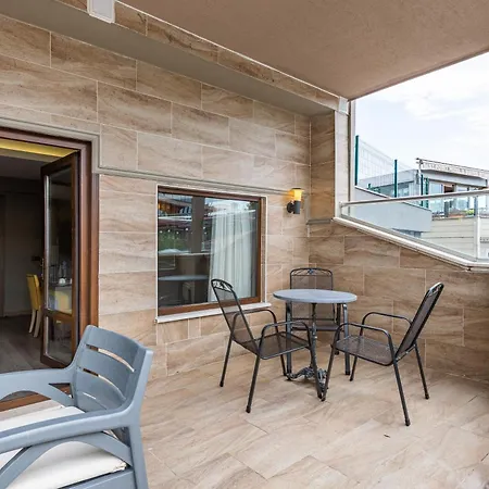Hotel Seraglio & 3*