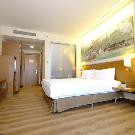 Gorrion Szálloda 5*