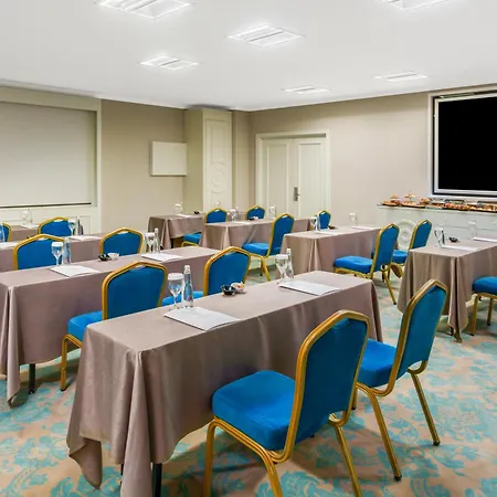 Kaya Fair & Convention מלון 5*