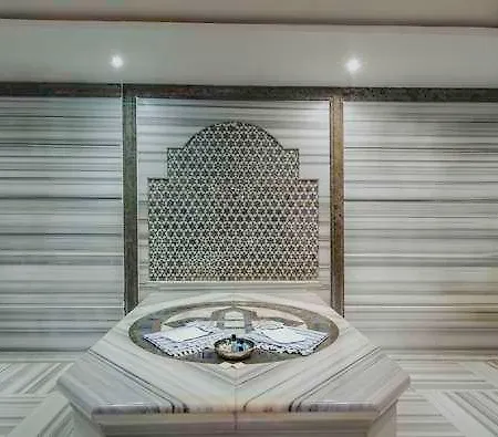 Titanic City Taksim 4*