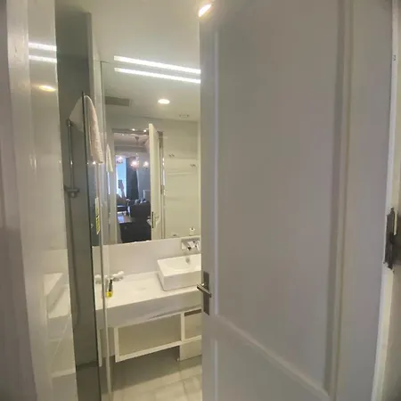 Hotel Lina Taksim Pera 4*