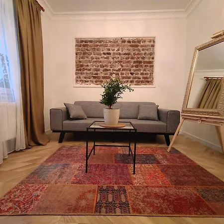 2br House Near Hilton Bosphorus #2 شقة *