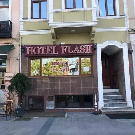Flash Отель 3*