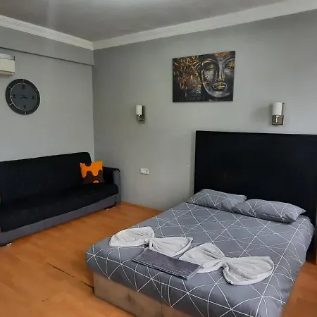 Nana Taksim Apartment *